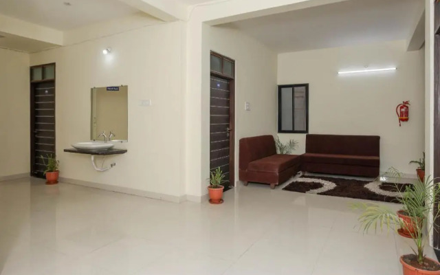 Hotel Metro by OYO Rooms