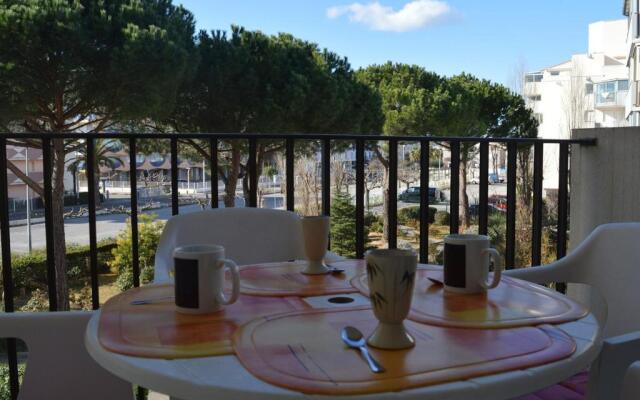 Appartement Le Grau-du-Roi, 2 pièces, 4 personnes - FR-1-250-108