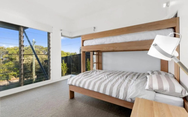 Seaview Tce Spectacular Home with Stunning Ocean and Headland Views