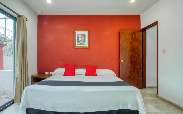 Chac Chi Hotel and Suites