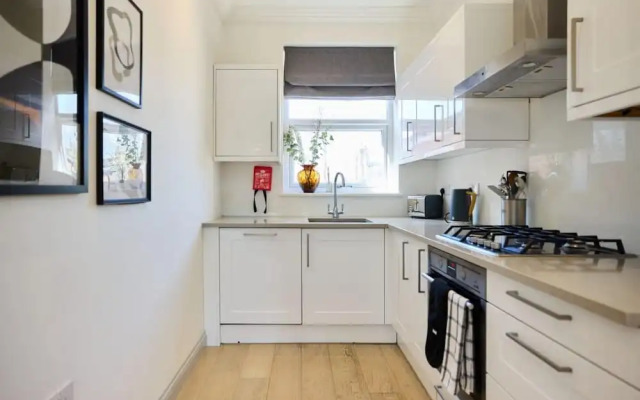 The Leghorn Quarters - Modern 3bdr With Balcony