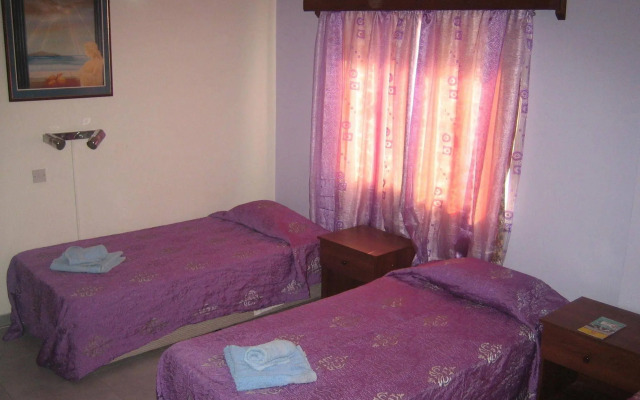 Onisillos Hotel