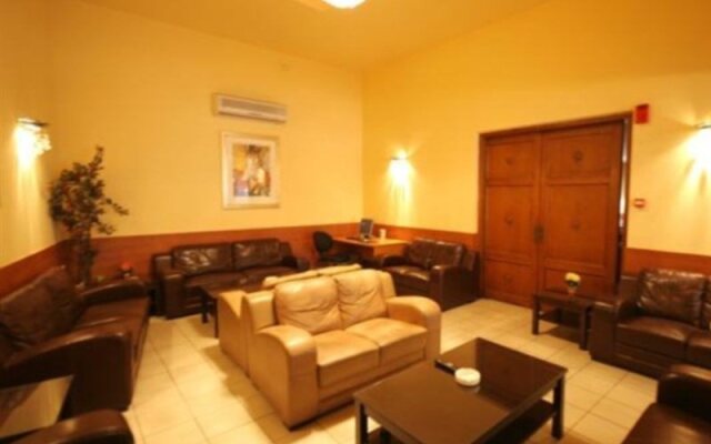 Aristoteles Hotel