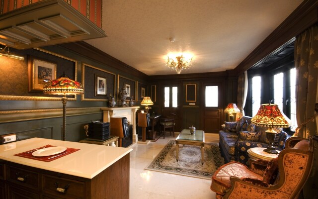 The Old England Manor