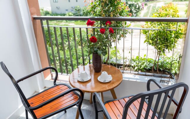 Lahome Boutique Villa and Apartment
