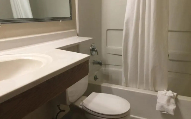 Super 8 Youngstown/Austintown