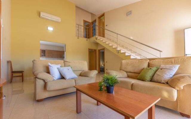 House Alex Deltebre