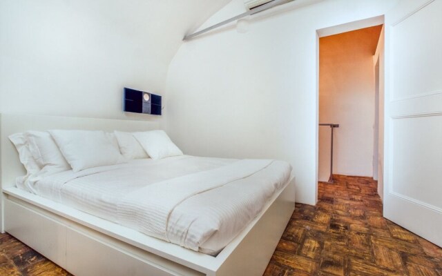 Charming 2 bed Flat in the Heart of Rome