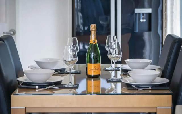 2 Manor Lodge - 2 Bedroom Lodge - Pendine
