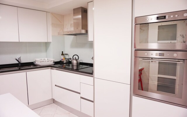 The Bonsai Apartment at Glamorous Chiado