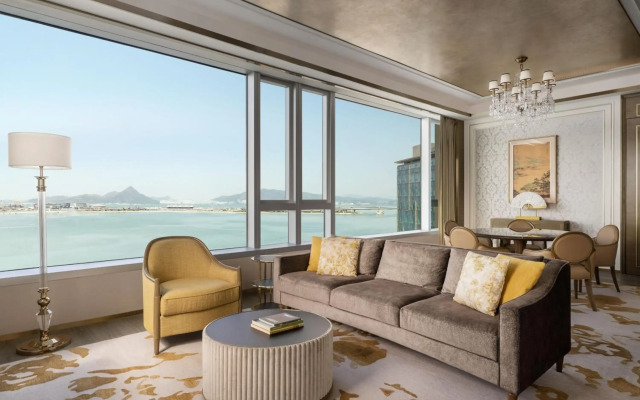 Sheraton Hong Kong Tung Chung Hotel