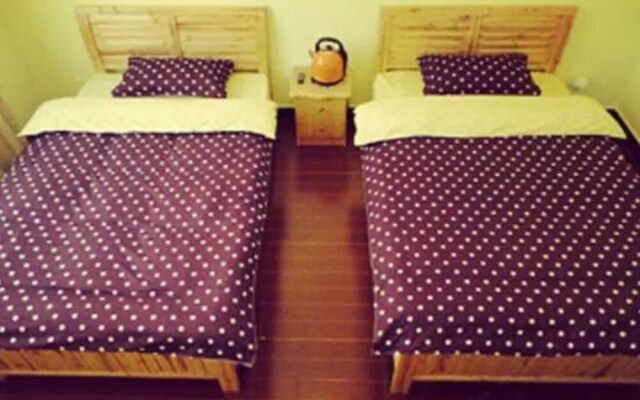 Yitravel Hostel