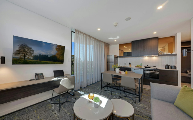 Littomore Suites Kingswood – Guest Rooms – Sydney