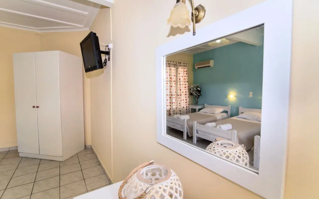 Apple Hotel