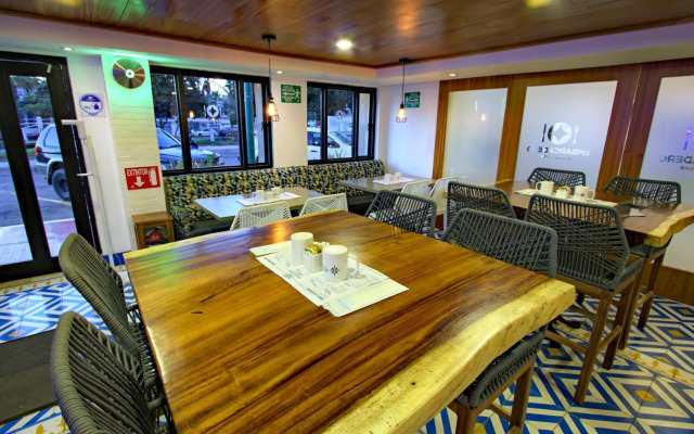 Hotel La Pinta