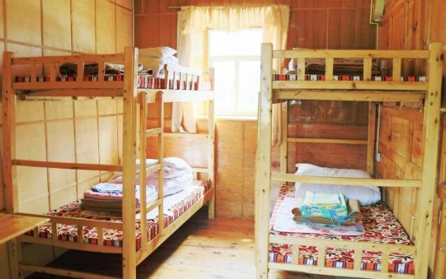 October Daocheng Youth Hostel