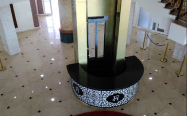 Al Mansour Palace
