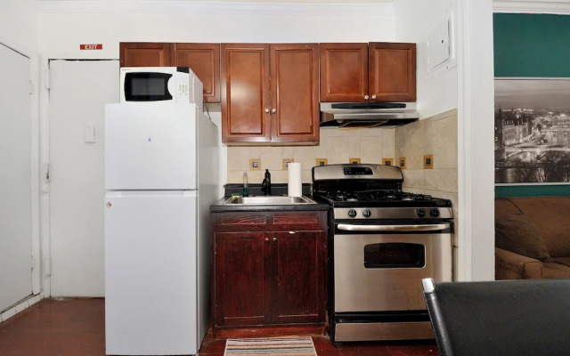 Charming 2BR Apartment Near Times Square