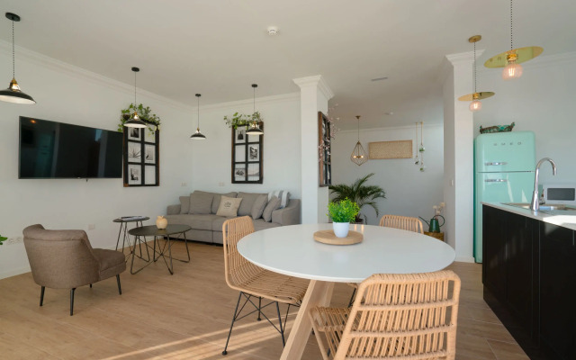 La Concha Boutique Apartments - Adults Only