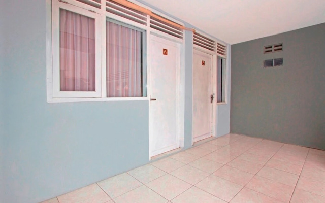 RedDoorz near Atmajaya University