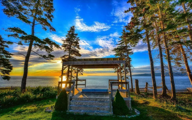 Sea Parrot Ocean View Resort