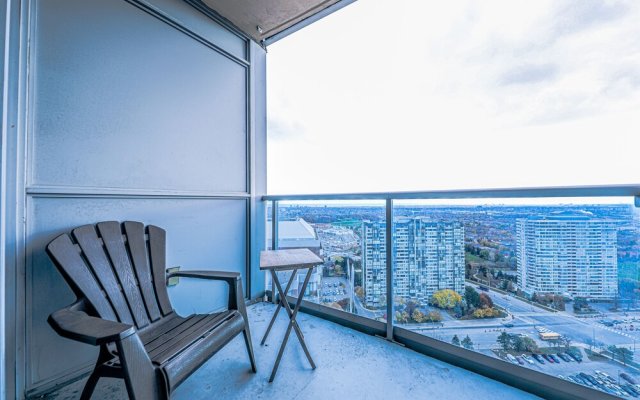 Lake View Luxury Condo by Elite Suites