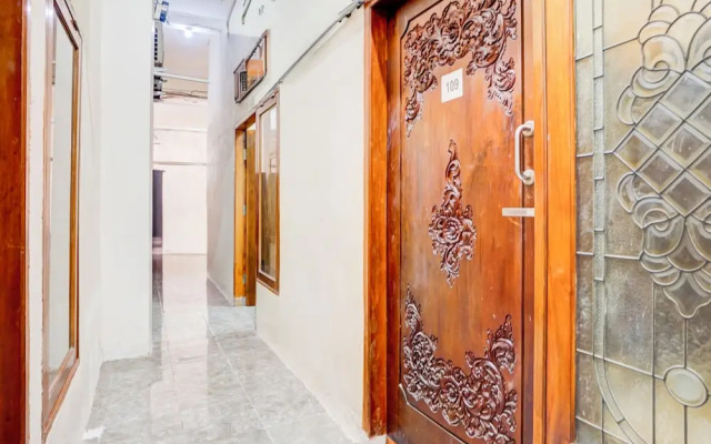 OYO Life 93290 Homestay Betro Syariah