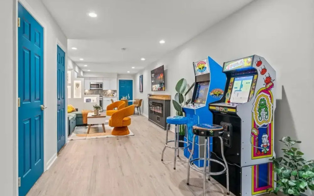 Stylish 1BR/2BA Near Liberty Bell