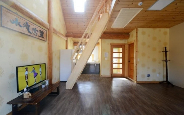 Boryeong Bulbitmaroo Pension