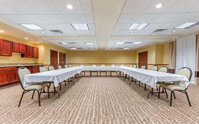 Comfort Suites Findlay I-75