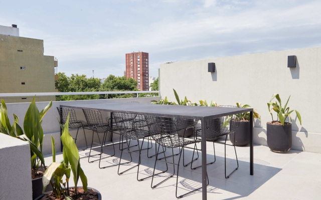 Triplex with rooftop for private use II