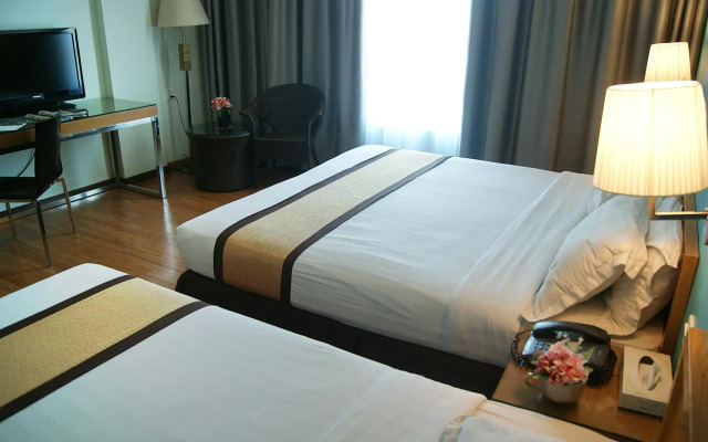 Tang Dynasty Bay Hotel Sepanggar