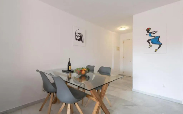 Apartment 925