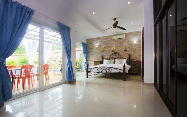 Majestic Villas Cosy Beach Pattaya