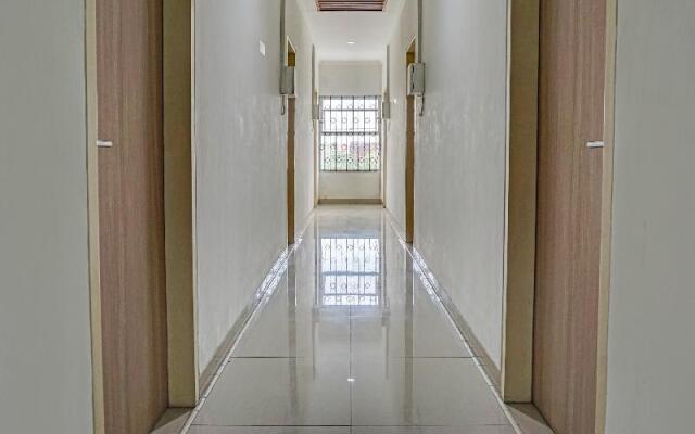 Oyo 91812 Nh Kost Syariah