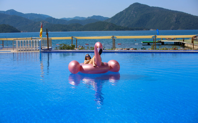 Fortezza Beach Resort