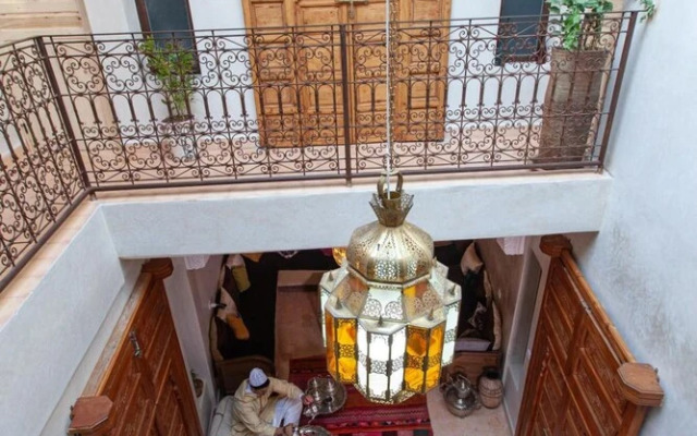 Taziri Hostel