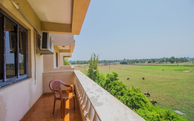 OYO 14020 Home 2 BHK Carmona Beach South Goa