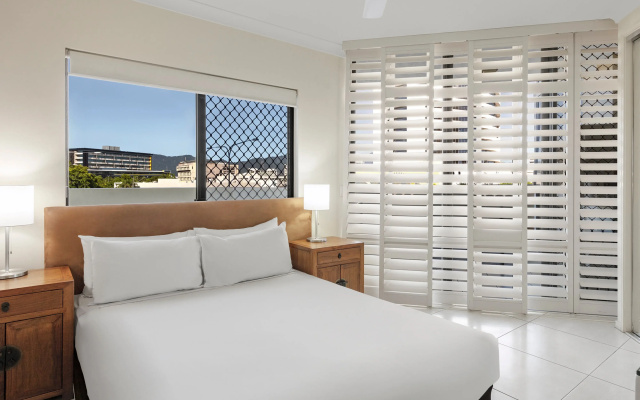 Piermonde Apartments - Cairns