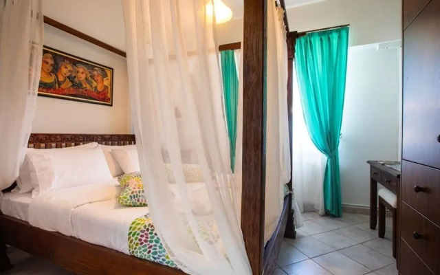 Captivating Bougainvillea Apartment in Panormos