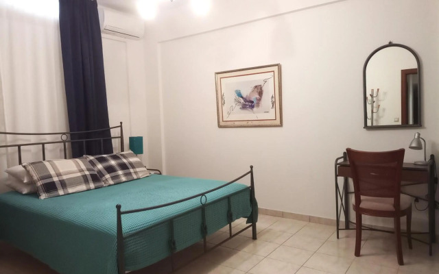 Tholos Bay Suites