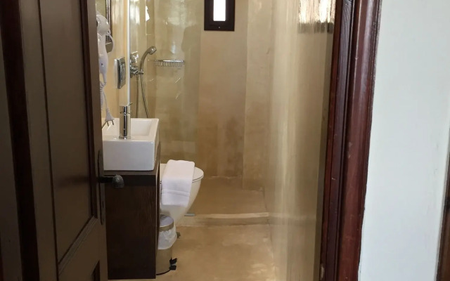 Captain Vasilis Hotel