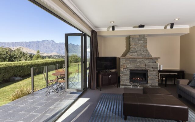 Platinum Queenstown Villas