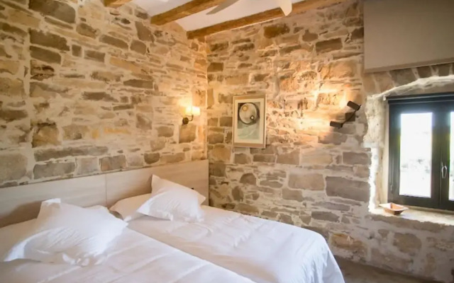 Rural House for 15 in the Heart of Nature