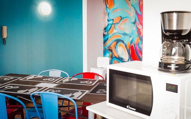 Backpackers Piramide - Hostel