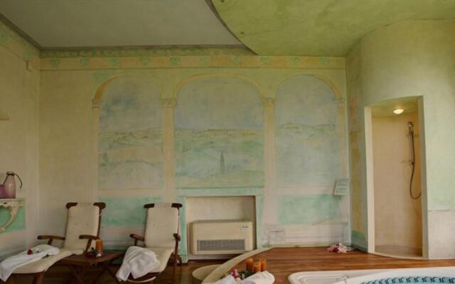 Luxury Villa 20 Beds Pool Jacuzzi Wellness Area-villa Incanto