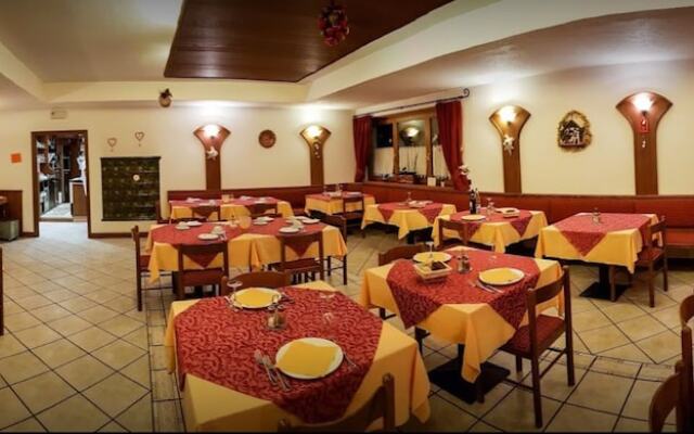 Camping Hotel La Pineta