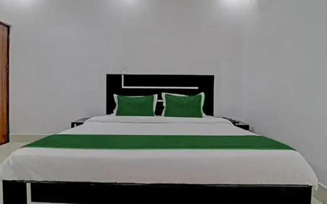 Fabhotel Shri Krishna Residency