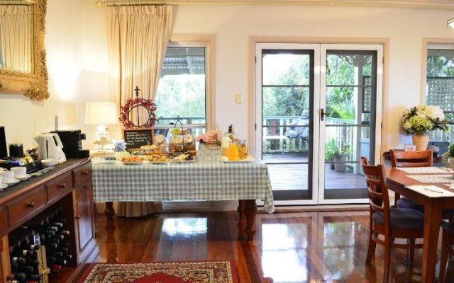 Rosevillehouse Bed & Breakfast