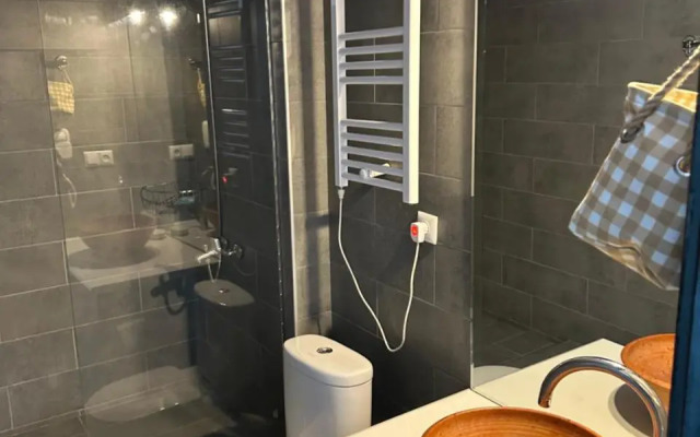 Apart hotel room 412
